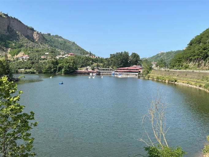 بحيرة سيرا